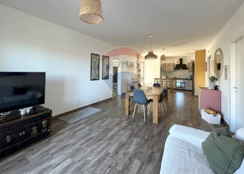 Sala da pranzo - Three-room apartment via fiume
 
16, Aprilia - photo 11