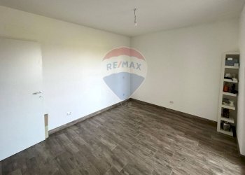 Stanza vuota - Three-room apartment via fiume
 
16, Aprilia - photo 17