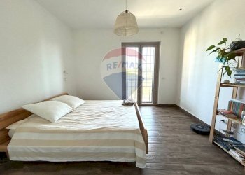 Camera / camera da letto - Three-room apartment via fiume
 
16, Aprilia - photo 22