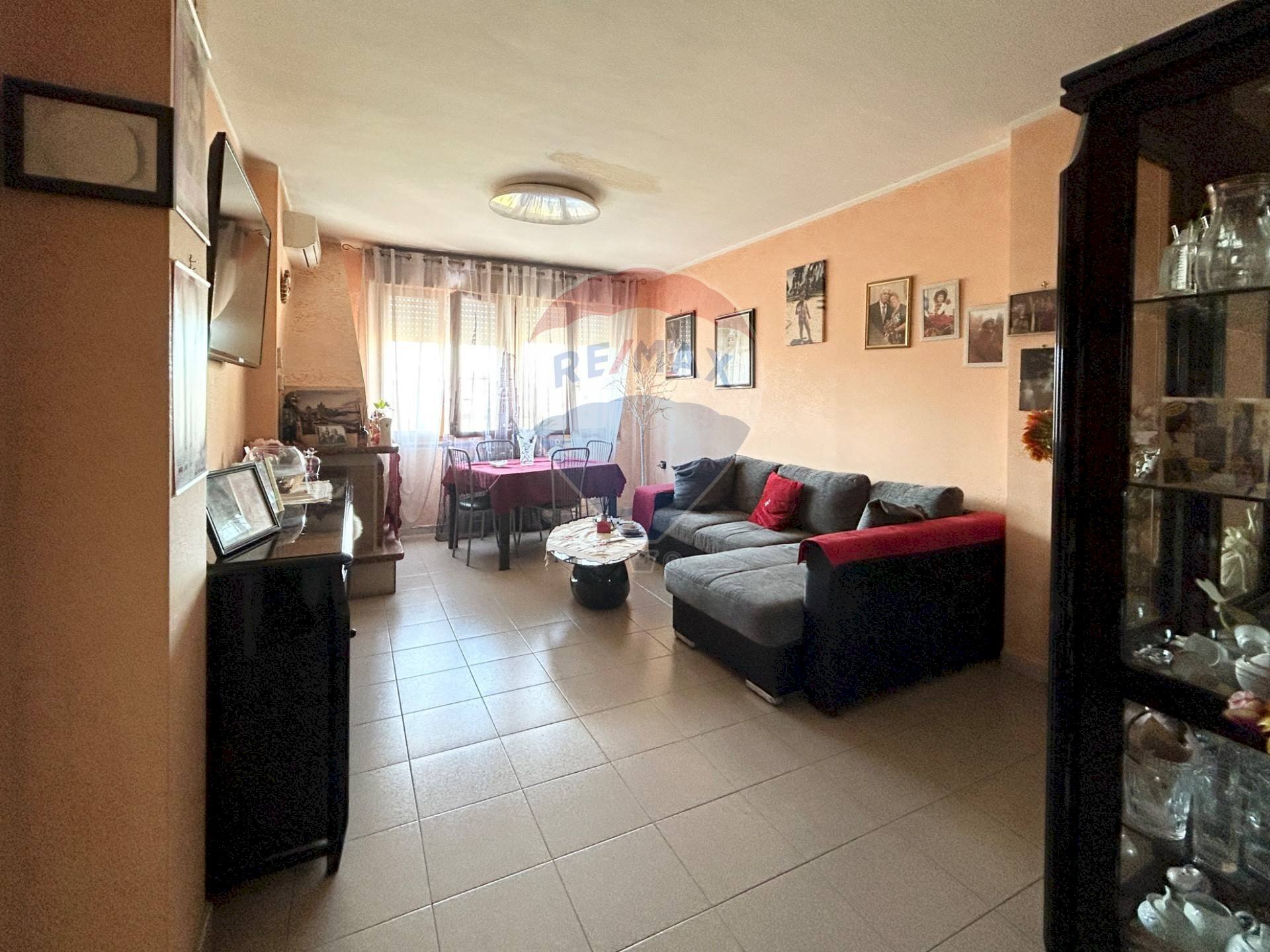 Soggiorno - Trilocale Via Lione
1, Aprilia - foto 2