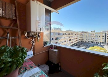 Balcone - Trilocale Via Lione
 
1, Aprilia - foto 10