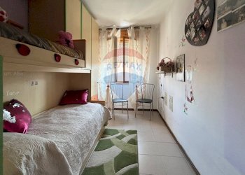 Camera / camera da letto - Trilocale Via Lione
 
1, Aprilia - foto 16