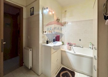 Bagno - Trilocale Via Lione
 
1, Aprilia - foto 21
