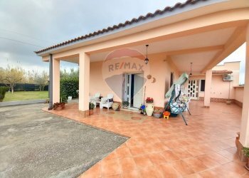 Foto 1 - Villa Via Pietri
 
snc, Aprilia - photo 1