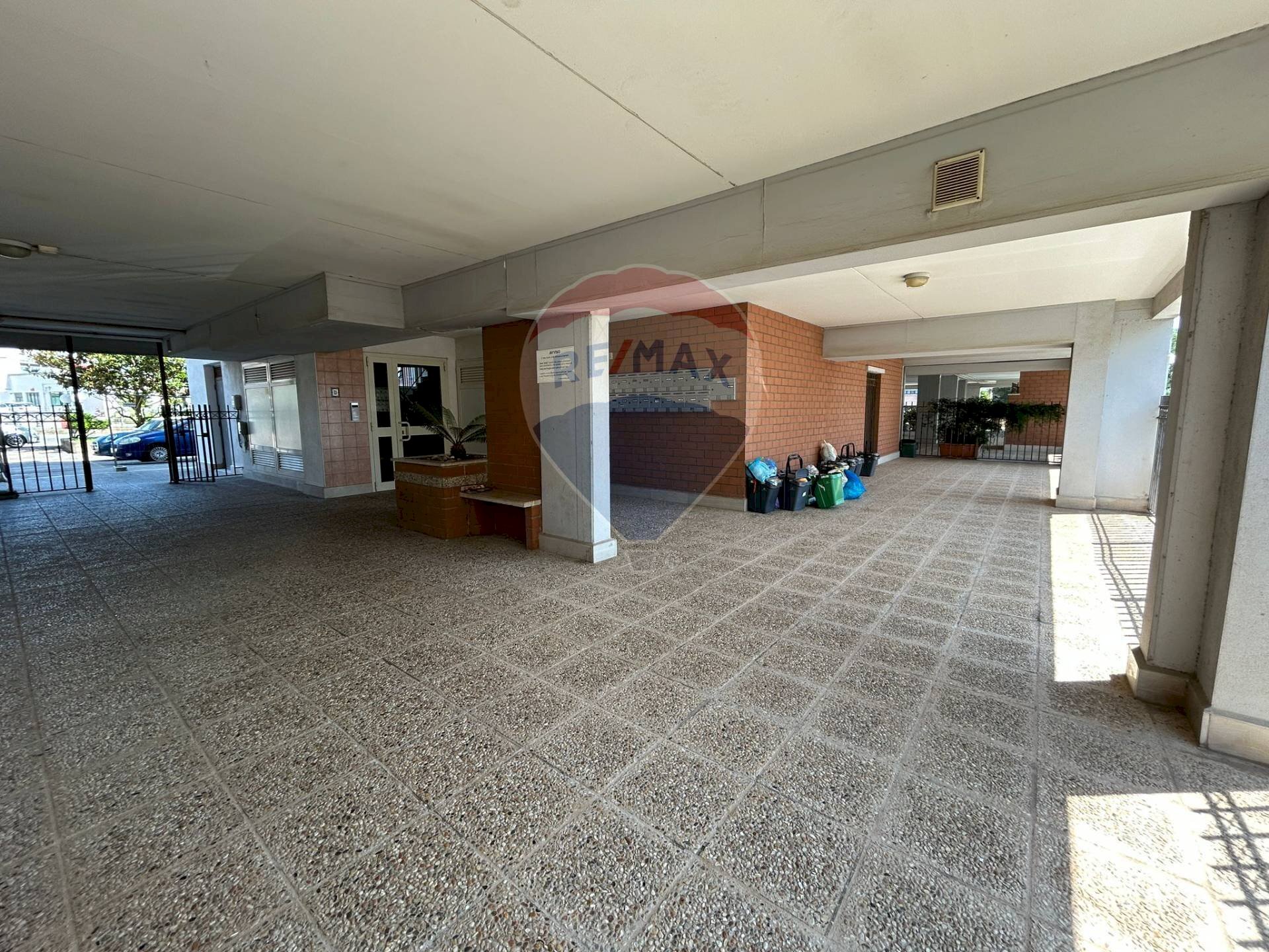 Non correlato - Two-room apartment VIA STRADIVARI
 
6 D, Aprilia - photo 2