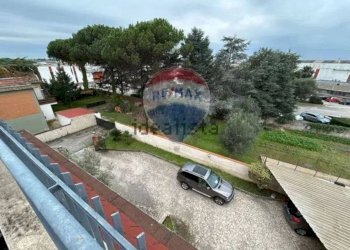 Giardino - Casa semi indipendente via nettunense
 
112, Aprilia - foto 2