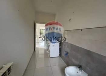 Bagno - Casa semi indipendente via nettunense
 
112, Aprilia - foto 15