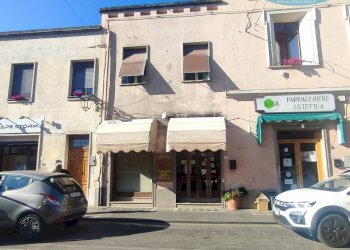 Foto 1 - Locale Commerciale Corso Vittorio Emanuele
 
10, Manziana - foto 1