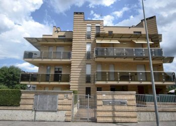 Facciata - Quadrilocale via San Fiorenzo, 33, Mondovì - foto 2