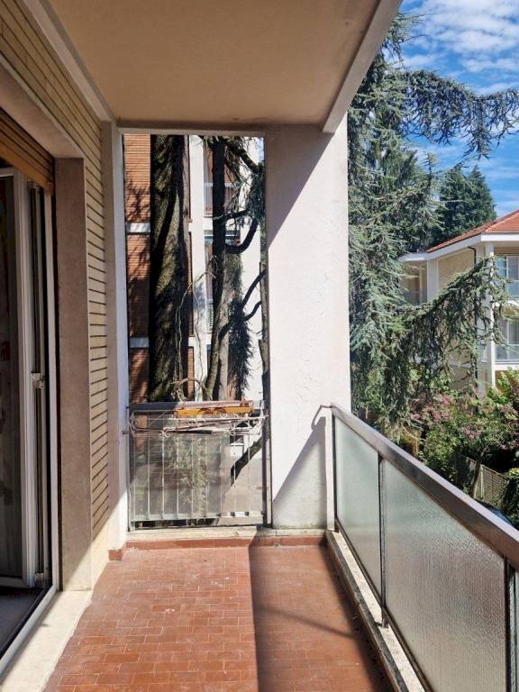 Terrazzo - Trilocale via del Casluncio, 48, Varese - foto 2