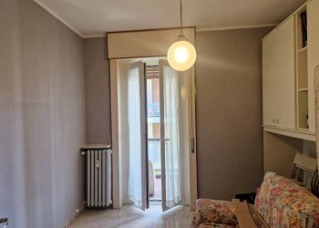 Camera da letto - Trilocale via del Casluncio, 48, Varese - foto 11