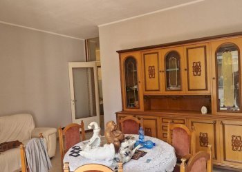 Salone - Trilocale via del Casluncio, 48, Varese - foto 18