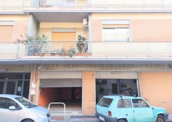 Locale Commerciale Via Industriale, Messina - foto 2