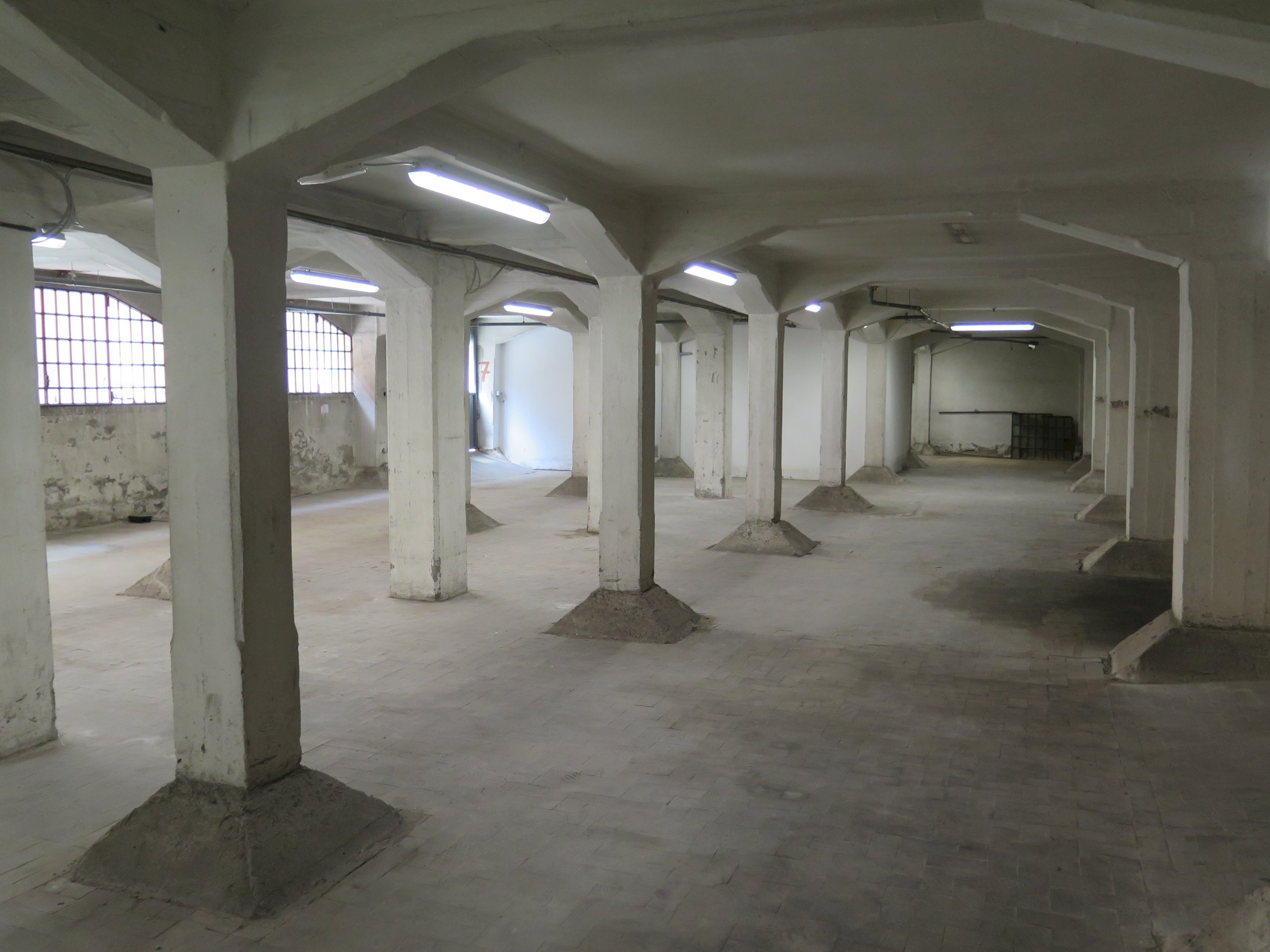 Warehouse Bologna (neighborhood Lame) - photo 1