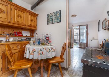 Casa indipendente Via Vittorio Veneto, snc, Frassino - foto 1
