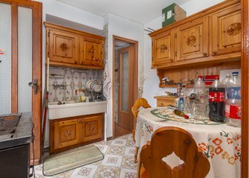 Casa indipendente Via Vittorio Veneto, snc, Frassino - foto 2