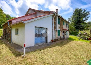 Portion of a house Via Zandrina, Stella - photo 1