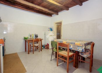 Portion of a house Via Zandrina, Stella - photo 13