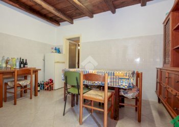 Portion of a house Via Zandrina, Stella - photo 14