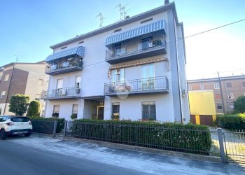 Quadrilocale Via achille grandi, Mirandola - foto 1