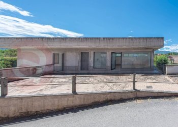 Foto 1 - Locale Commerciale Via Riviera Liri Primo
 
8, Ceprano - foto 1