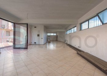 Foto 10 - Locale Commerciale Via Riviera Liri Primo
 
8, Ceprano - foto 10