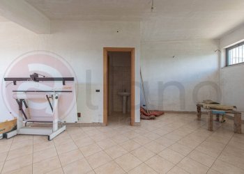 Foto 12 - Locale Commerciale Via Riviera Liri Primo
 
8, Ceprano - foto 12