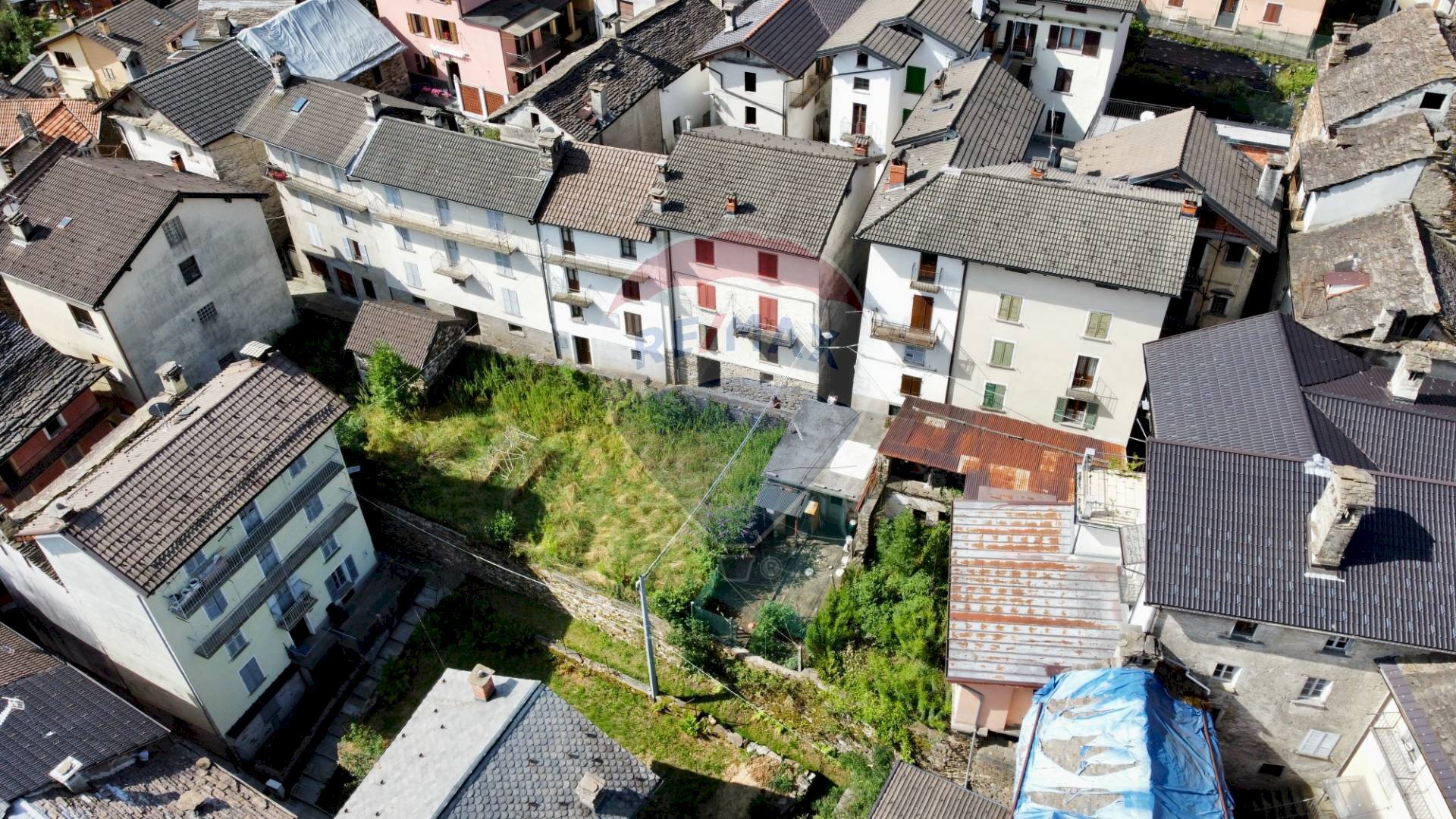 Edificio all\'aperto - Casa semi indipendente Gurro - foto 2