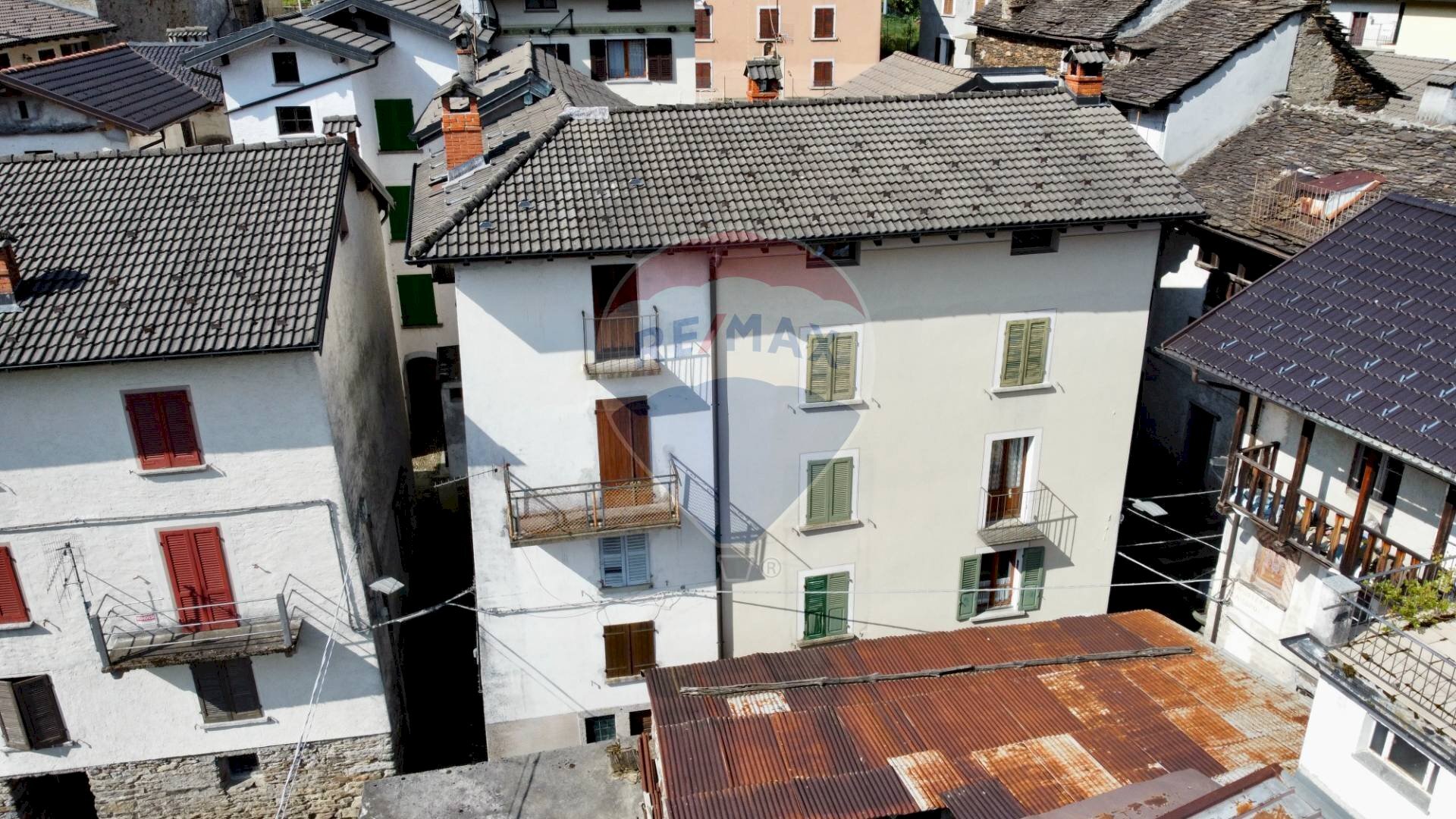 Edificio all\'aperto - Casa semi indipendente Gurro - foto 3