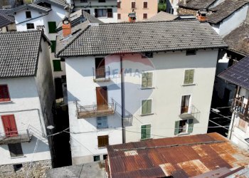 Edificio all\'aperto - Casa semi indipendente Gurro - foto 3