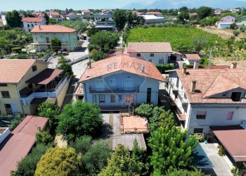Casa all\'aperto - Casa indipendente Contrada Villa Andreoli
 
196, Lanciano - foto 153