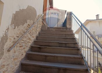 Scale - Casa semi indipendente Via Assunta
 
104, Castel Frentano - foto 10