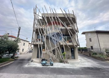 Edificio all\'aperto - Casa indipendente Contrada Santa Croce
 
134, Lanciano - foto 7