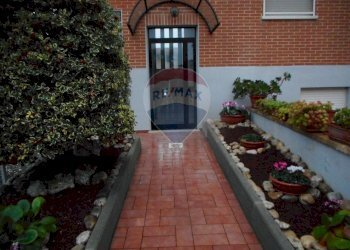 Terrazza - Attico Via  Borgata Pozzo
 
7, Santa Maria Imbaro - foto 5