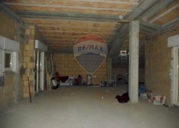 Parcheggio - Attico Via  Borgata Pozzo
 
7, Santa Maria Imbaro - foto 8