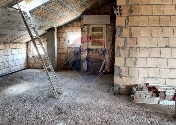 Parcheggio - Attico Via  Borgata Pozzo
 
7, Santa Maria Imbaro - foto 18