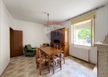 Sala da pranzo - Independent house Via IV Novembre
 
6, Frisa - photo 18