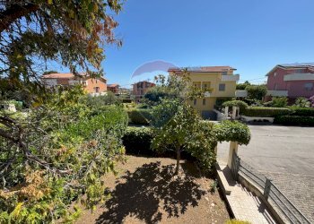 Giardino - Casa semi indipendente Santa Giusta
 
97/C, Lanciano - foto 10