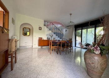 Sala da pranzo - Casa semi indipendente Santa Giusta
 
97/C, Lanciano - foto 13