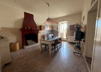 Sala da pranzo - Casa indipendente Via Pallano
 
31, Tornareccio - foto 6