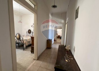 Hall / corridoio - Casa indipendente Via Pallano
 
31, Tornareccio - foto 22