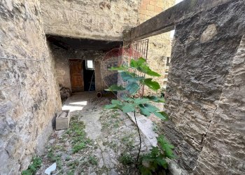 Giardino - Casa indipendente Via Pallano
 
31, Tornareccio - foto 29