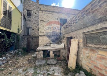 Casa all\'aperto - Casa indipendente Via Pallano
 
31, Tornareccio - foto 32