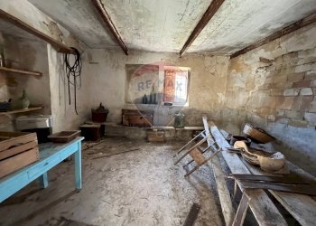 Sala da pranzo - Casa indipendente Via Pallano
 
31, Tornareccio - foto 40