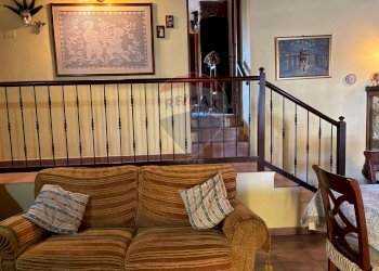 Soggiorno - Casa indipendente Via San Tommaso
 
126, Perano - foto 11