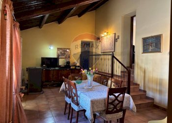 Sala da pranzo - Casa indipendente Via San Tommaso
 
126, Perano - foto 13