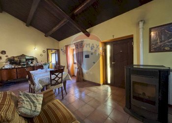 Sala da pranzo - Casa indipendente Via San Tommaso
 
126, Perano - foto 17