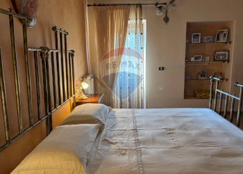 Camera / camera da letto - Casa indipendente Via San Tommaso
 
126, Perano - foto 27