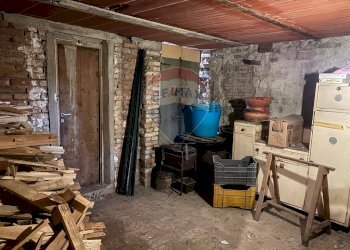 Dispensa di stoccaggio - Casa indipendente Via San Tommaso
 
126, Perano - foto 42