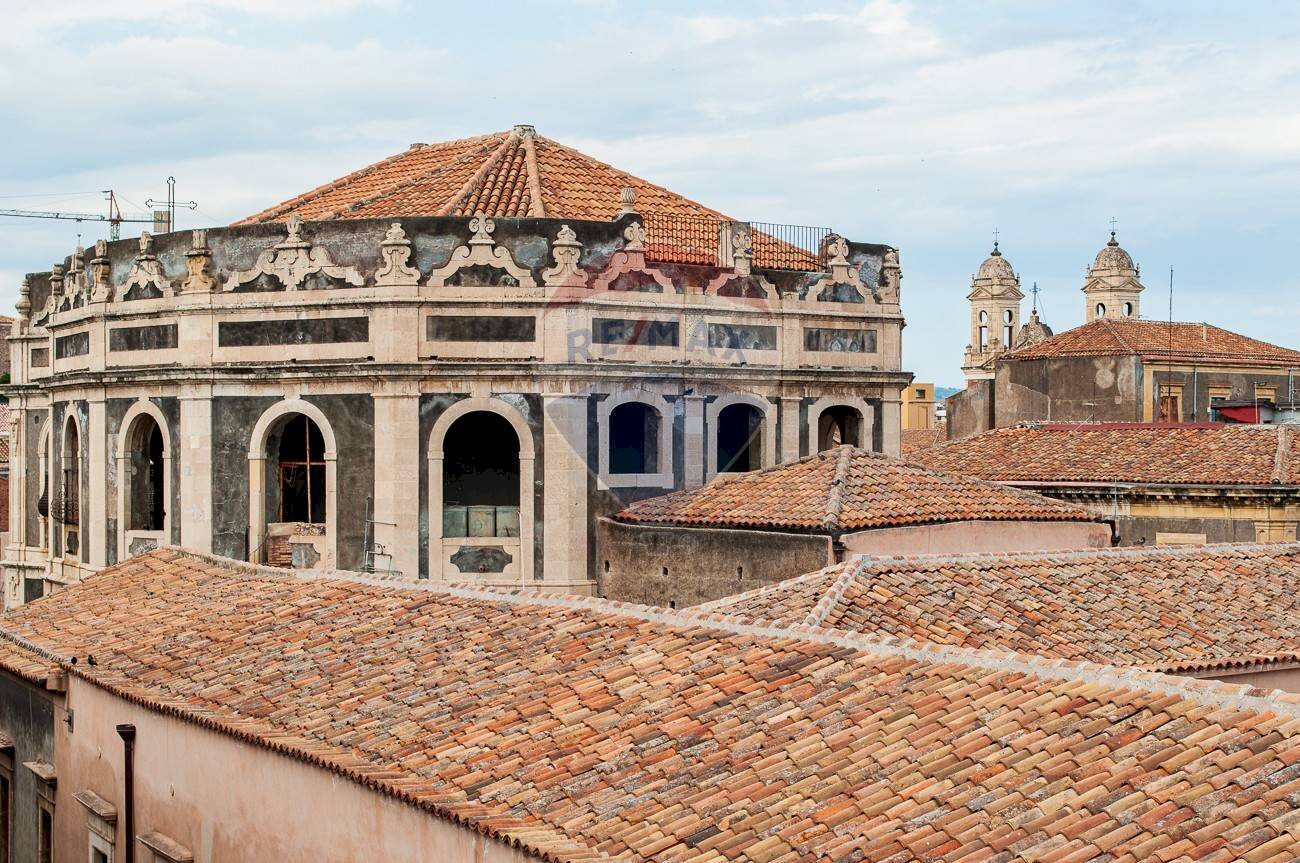 Edificio all\'aperto - Appartamento via Santa Chiara
 
28, Catania - foto 1